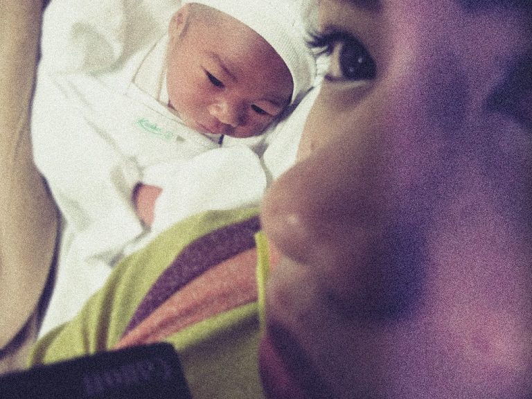 How do Japanese sleep with babies? Japan Nihon