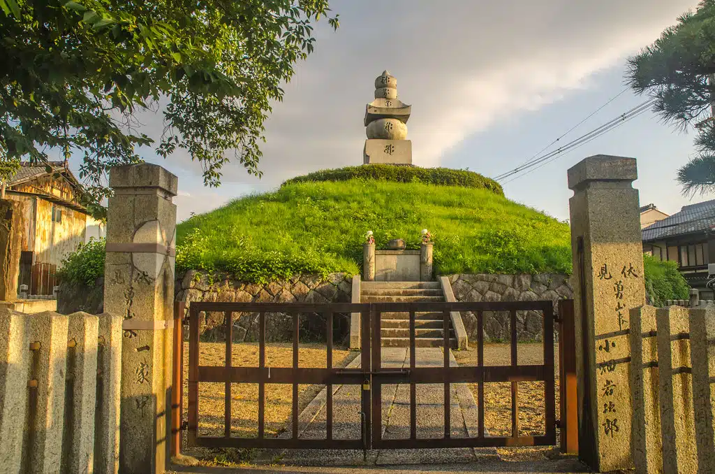 Why was Japan so hard to invade?