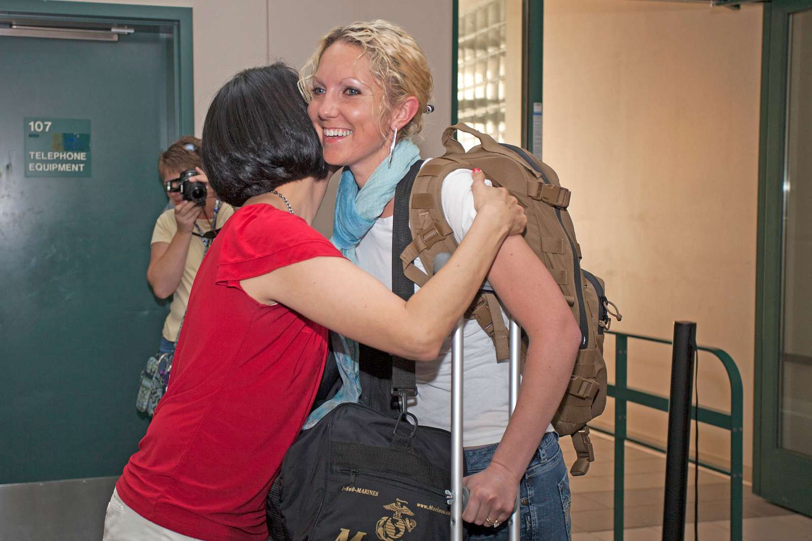 Does Japanese hug? Japan Nihon 🇯🇵