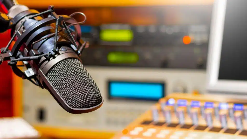 How to become a voice actor for anime? - Japan Nihon
